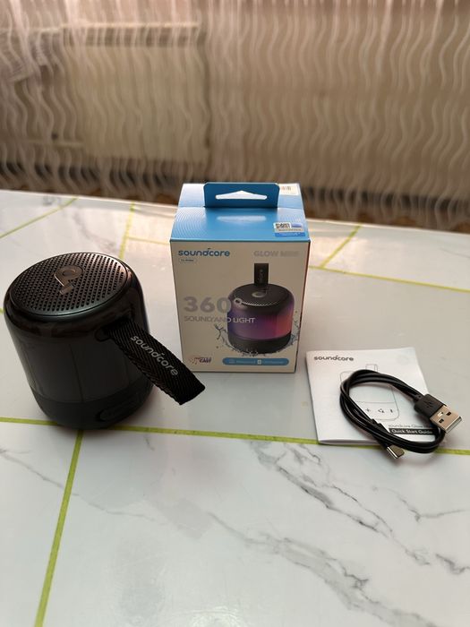 Продам колонку Anker Soundcore Glow Mini