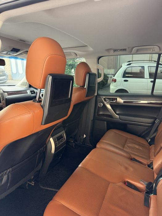 Продается Lexus gx460.