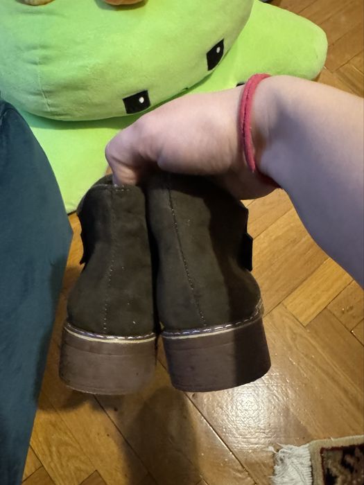 Ghete de dama marimea 39