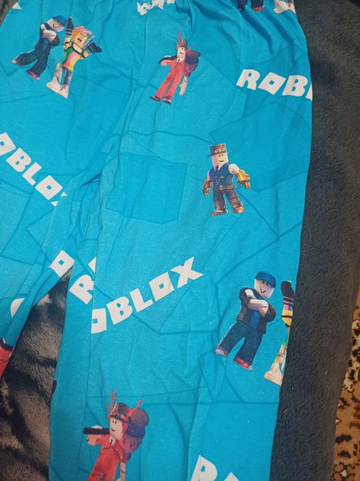 Продам пижаму Роблокс на мальчика