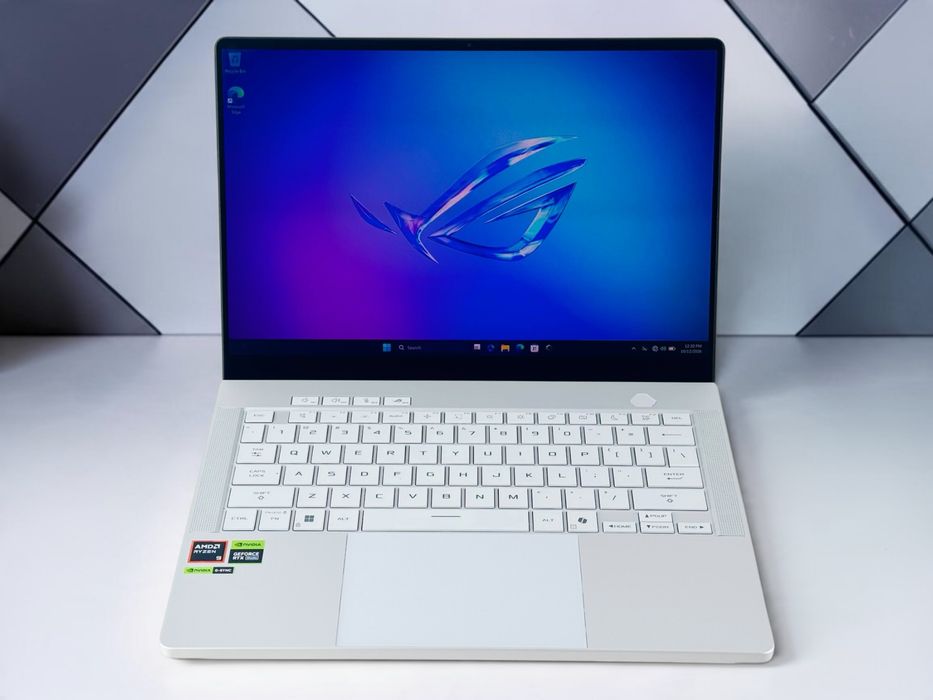 ASUS ROG Zephyrus G14 GA403UM 14" 3K 120Hz OLED 4.0 GHz Ryzen 9 270 RTX 5060 16GB LPDDR5X RAM 1 TB PCIe SSD НОВ! Гаранция!