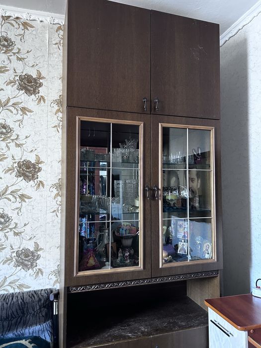 Шкаф для посуды и вещей