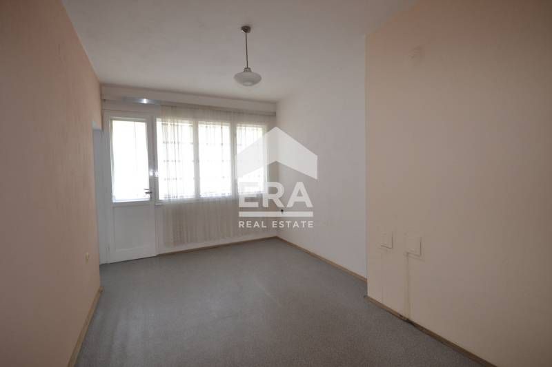 Продава се Многостаен апартамент в Хасково, Дружба 1 - 124 кв.м за 802 €/кв.м - Снимка #3