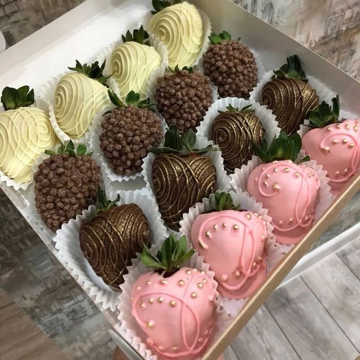 Клубника в шоколаде Алматы