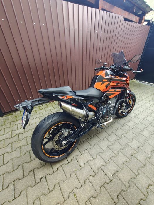 Ktm duke 890 (2023)