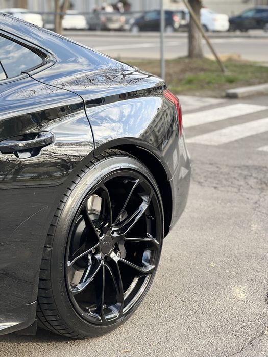 Audi e tron gt срочно