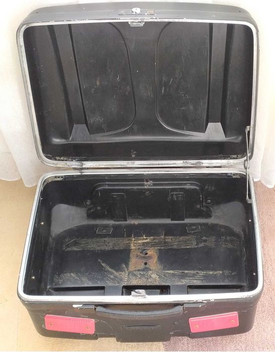 Багажник - куфар за мотор