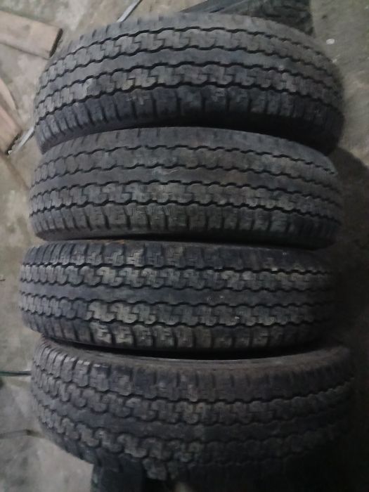 Продам резину 4 балона Р16