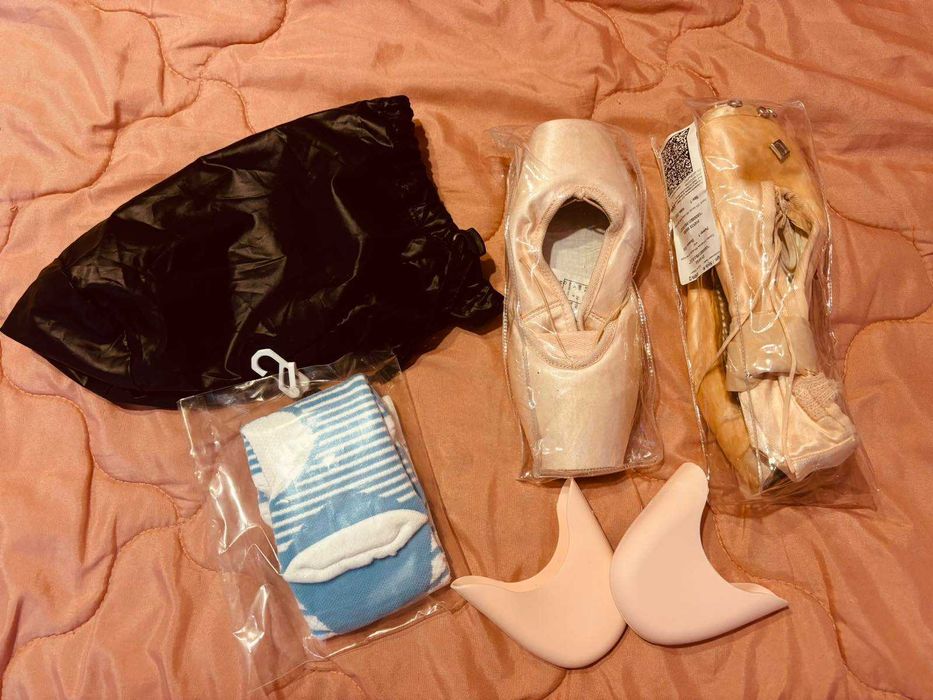 Палци за балет 2 бр. № 34/35, №36/37 + туфли №35/36