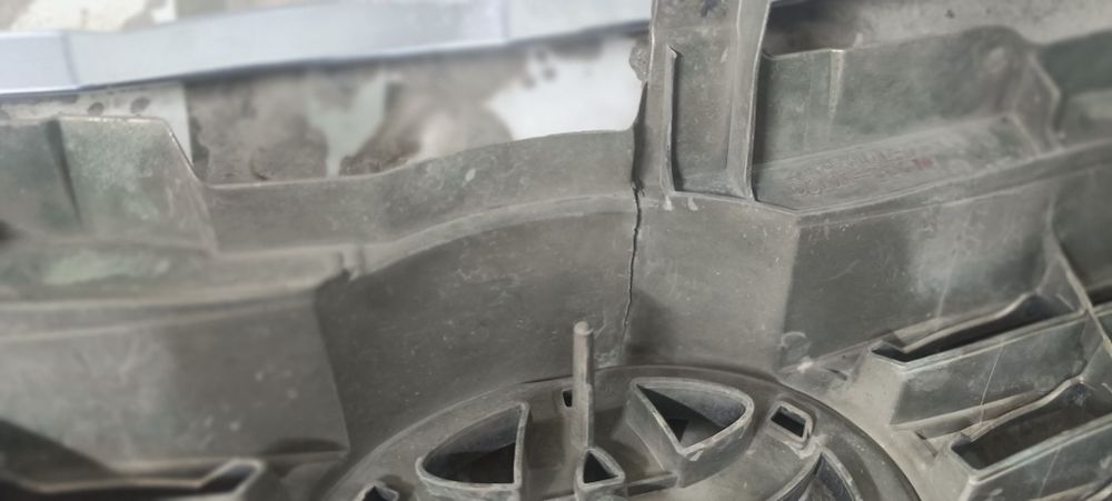 Решетка Камри 50