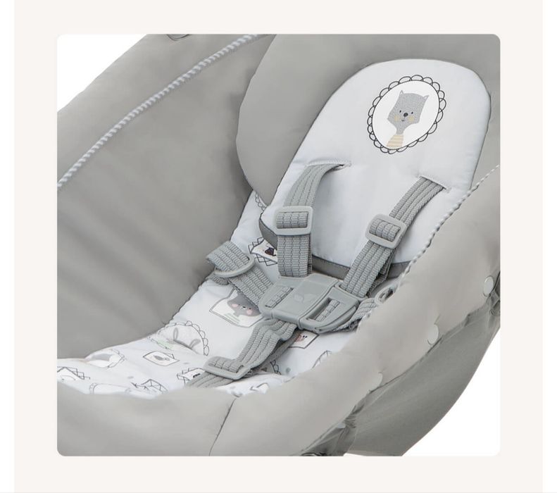 Pătuț bebeluși  Joie+masa infasat+bouncer cu vibratii sunete