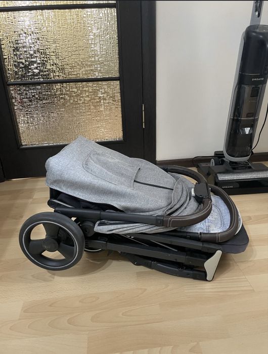 Прогулочная коляска ining baby