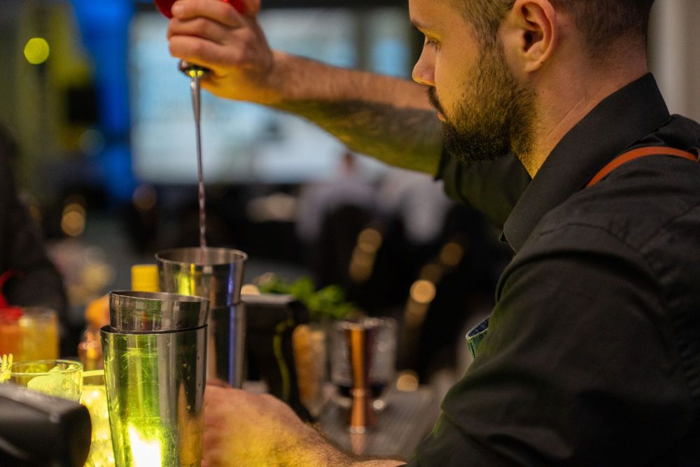 Bar Mobil & Cocktail Bar pentru Evenimente\Servicii Complete