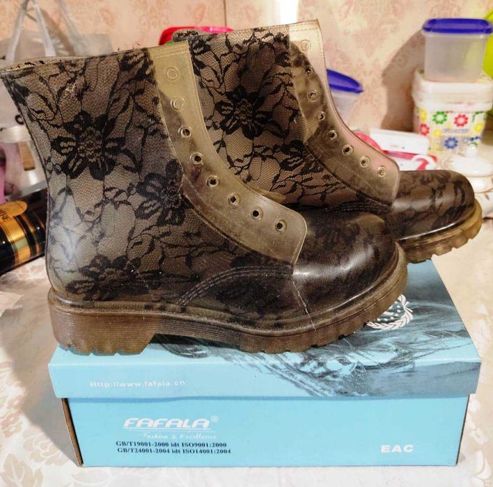 Ботинки резиновые женские, 40 размер