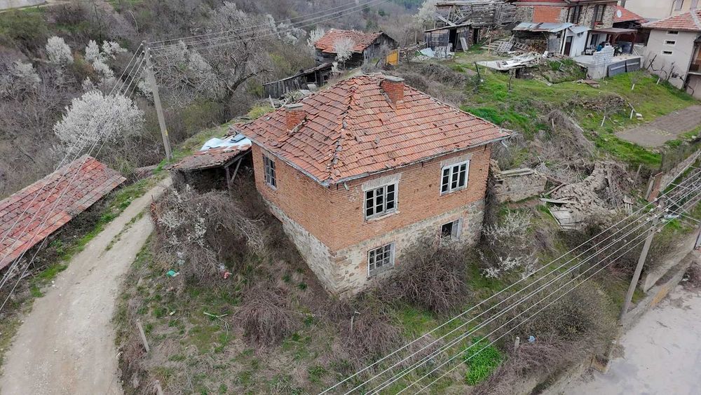 Къща в село Кремен, община Банско
