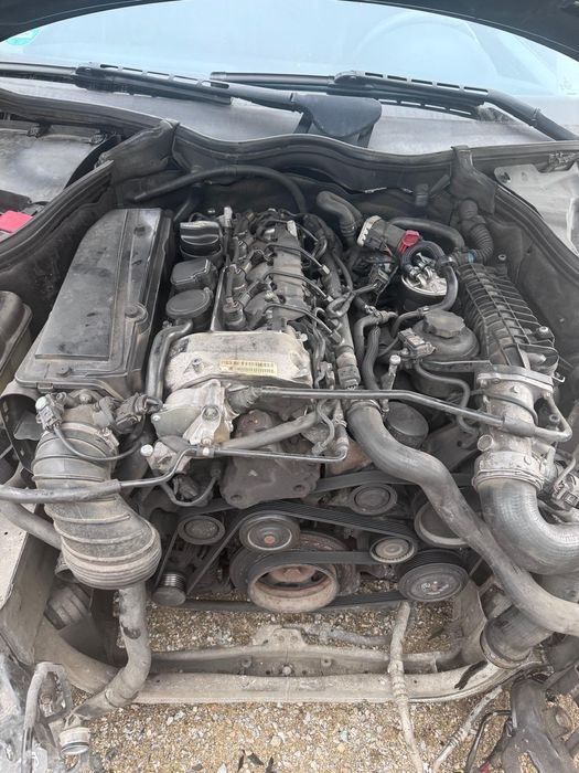 Vând sau dezmembrez