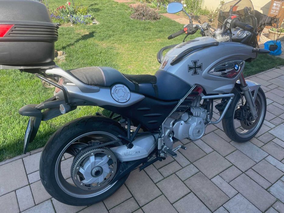 motocicleta bmw f 650 cs