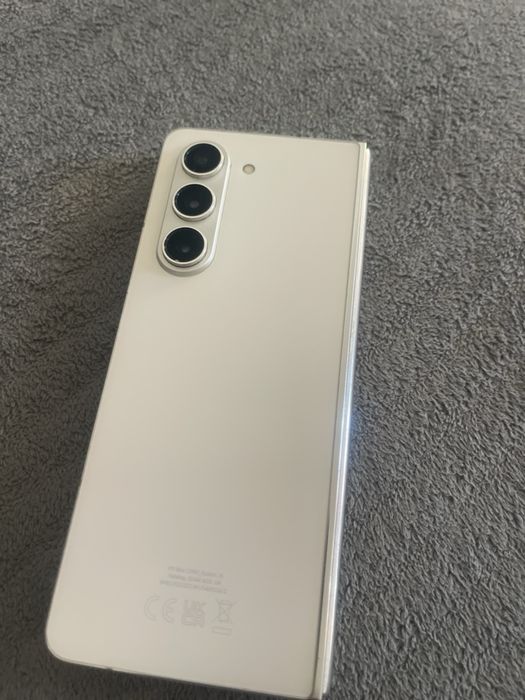 Samsung fold 5 256 gb