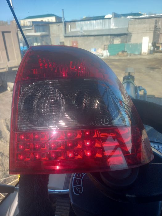 Правый задний продам