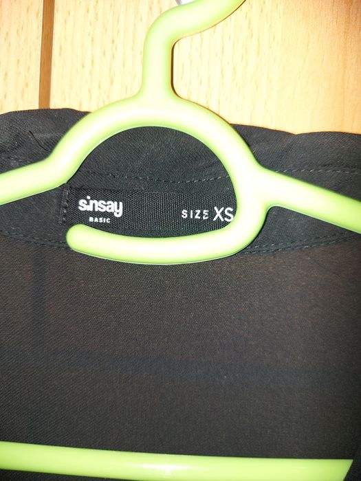 Vând cămăși de damă