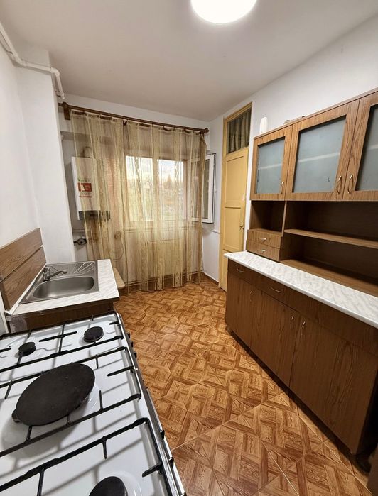 Inchiriez Apartament 2 camere