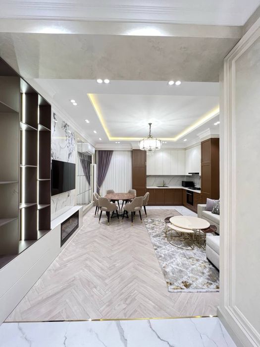 Жк Казахстан-Сдается новая 3-х комнатная квартира в элит комплексе!