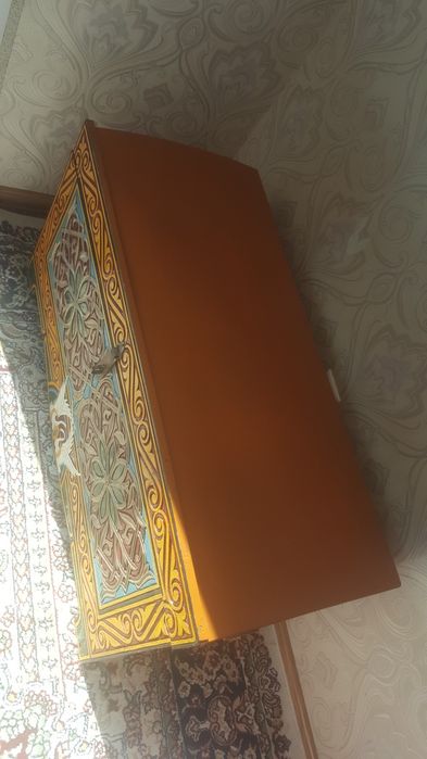 Сандық сатылады.