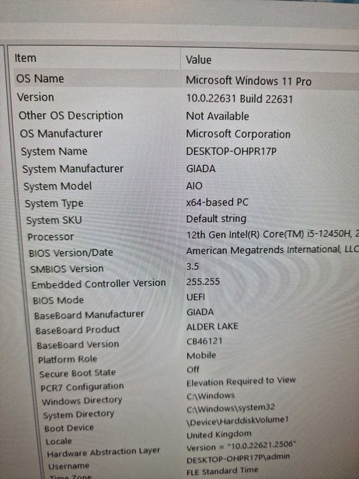 Настолен компютър „всичко в едно“. Извит дисплей. 1 TB, 32 RAM.