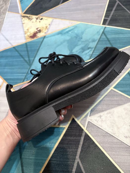 Продам лоферы женские