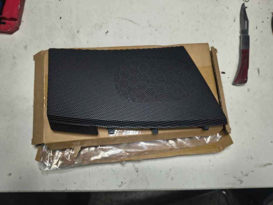 Transporter t5 капачка за тонколона