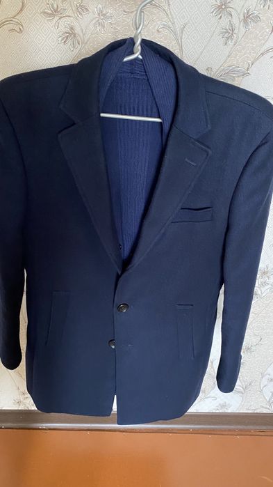 Продается мужская пальто Giorgio Armani