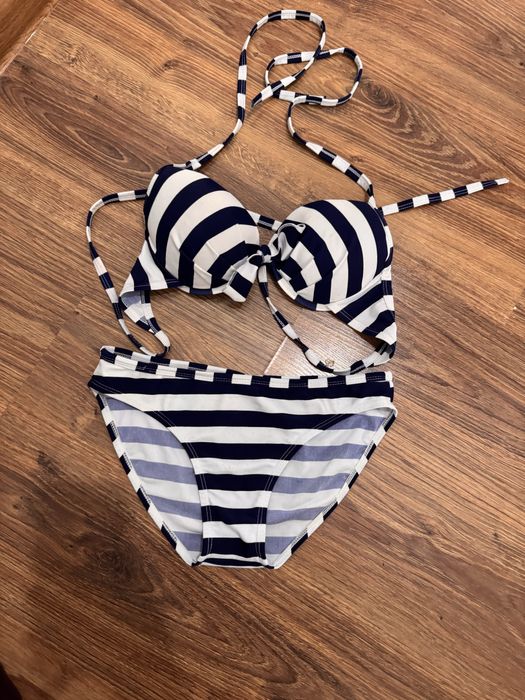 Срочно продам купальники