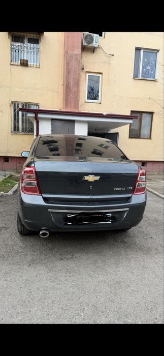 Продаеться автомобиль шевролет кобальт 2025 год