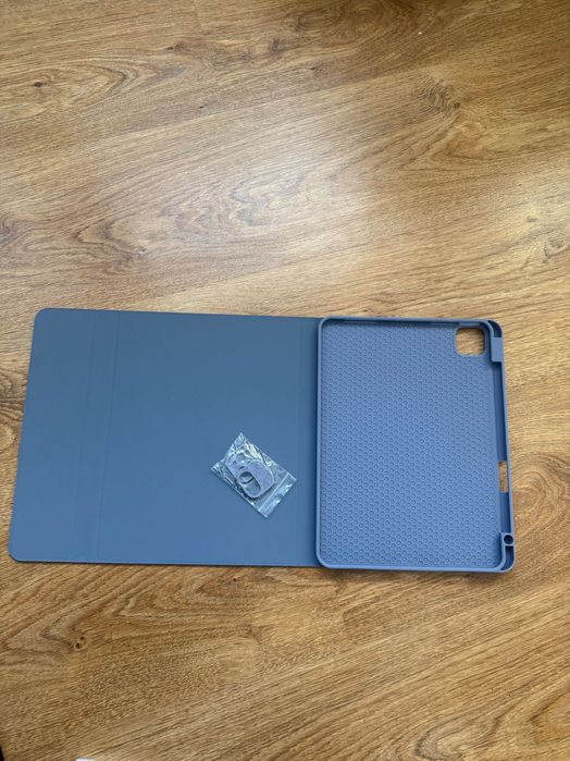 Нов кейс за iPad Air 4 / Air 5 /iPad Pro 11"