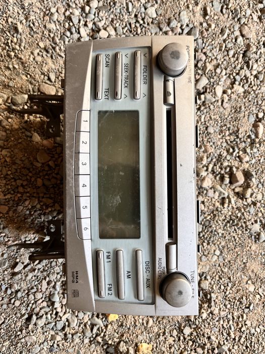 Могнитолана машину