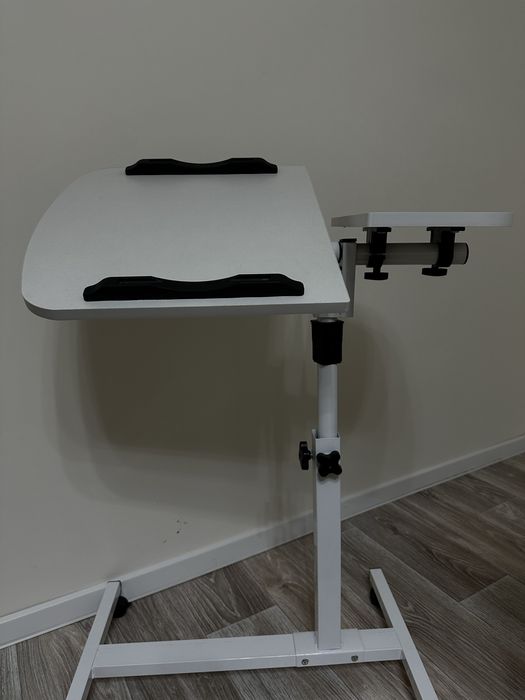 Столик для работы складной