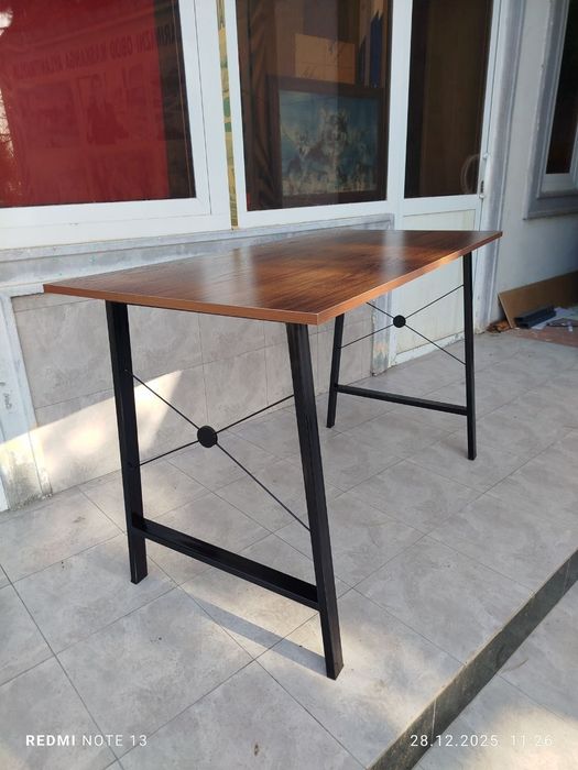Компютерный стол Хай Тег услубида 100фоиз  кул мехнати.