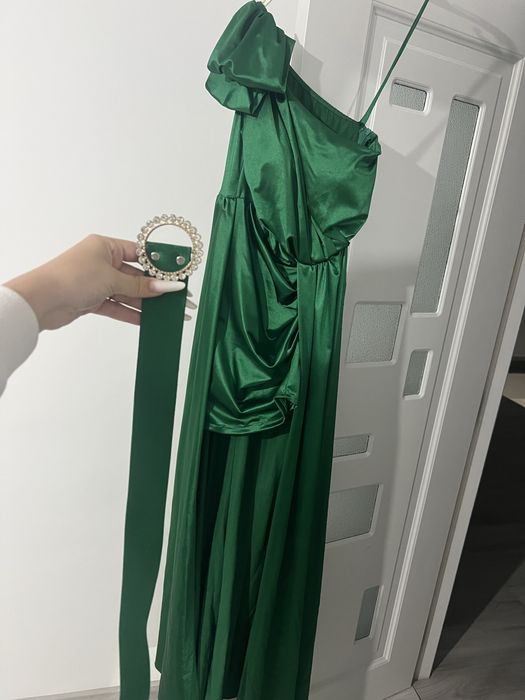 Rochie eleganta verde regal