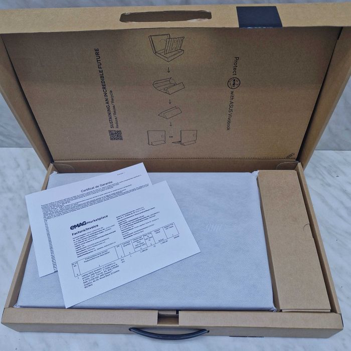 Laptop Asus Vivobook Ryzen 3 7320U 8GB 512GB SSD Zeus Amanet Militari