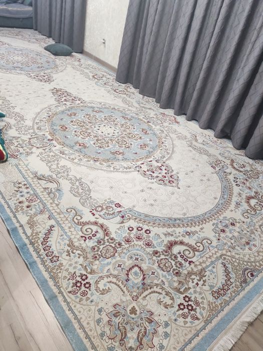 Продаётся ковёр 3д размер 3 *7 метров