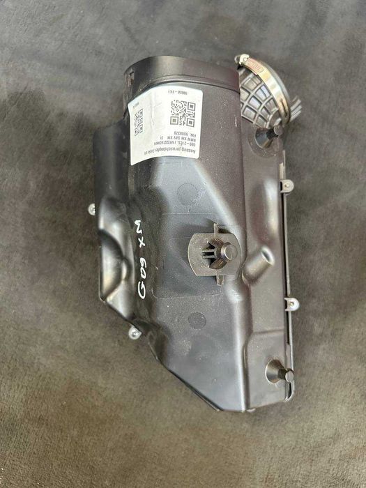 Carcasă filtru aer dreapta BMW XM M G09