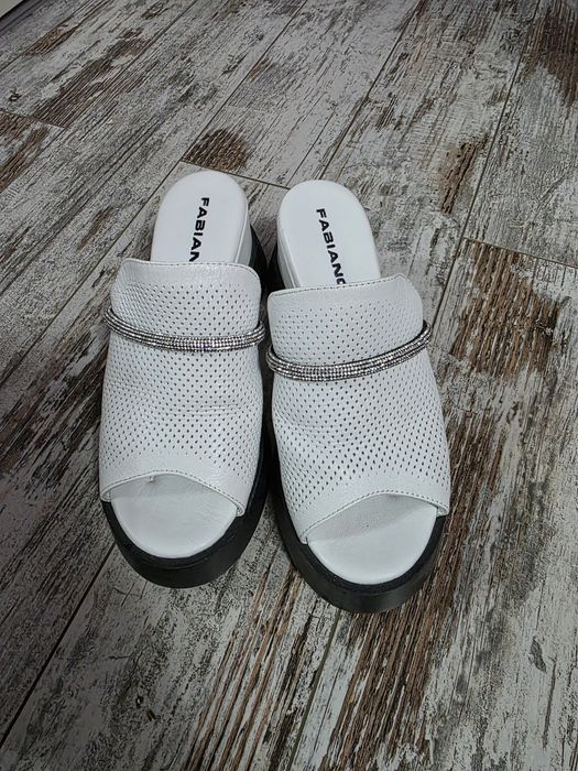 Сандали на платформа Fabiano