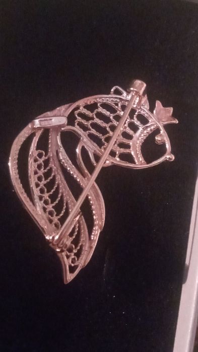 Брошь позолоченная клеймо 4 см