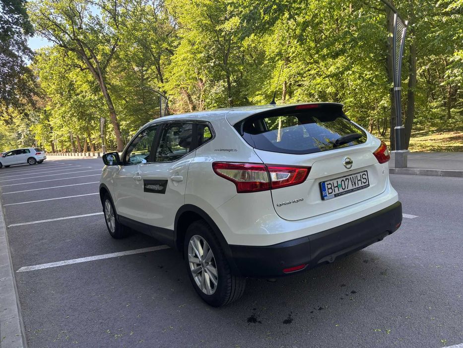 Vand Nissan Qashqai 1.2 benzina proprietar unic