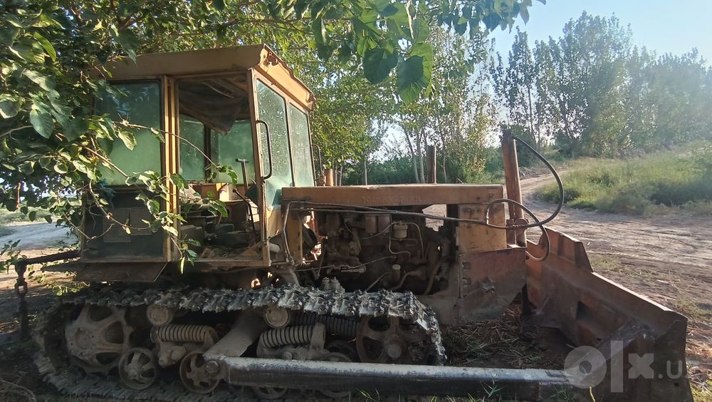 Traktor 75 sotiladi xolati zoʻr yurib turgan ishga tayyor