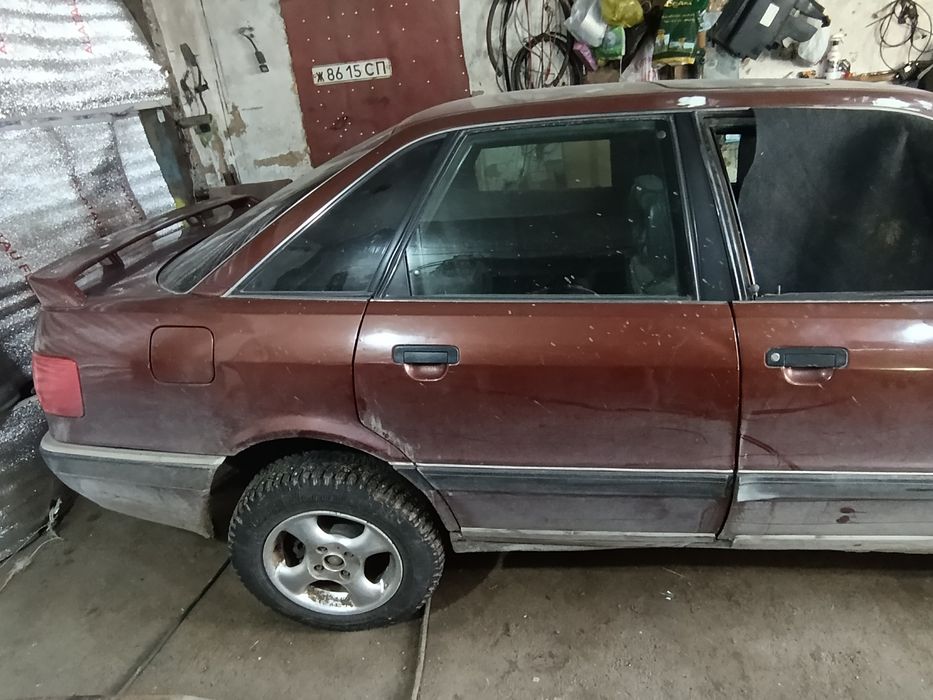 Продам Ауди 90 цена 400000