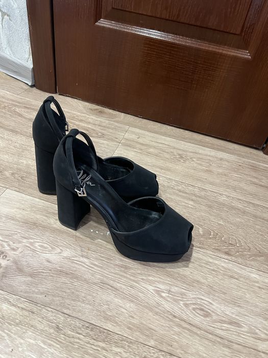 Женская обувь 37 размера