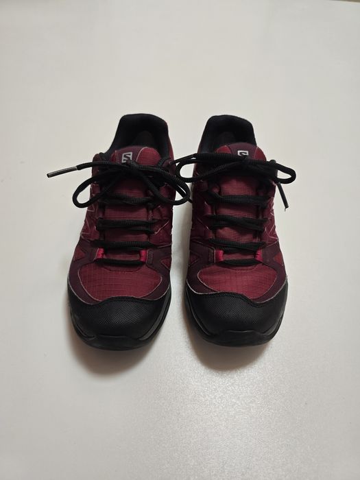 Încălțăminte outdoor Salomon Gore Tex  38 de fete
