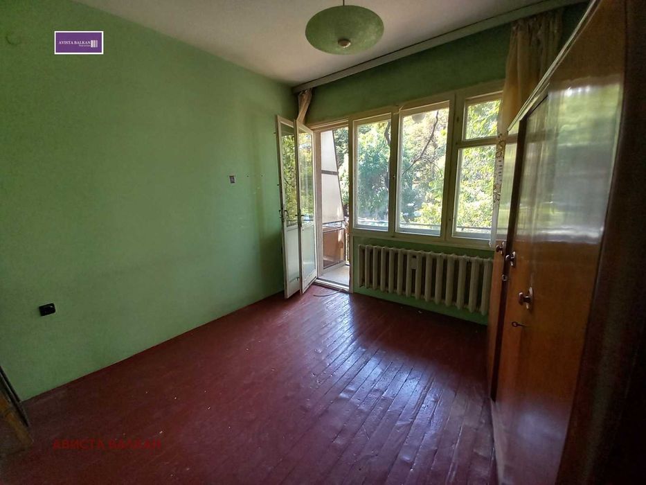 Продава се Двустаен апартамент в София, Център - 68 кв.м за 2633 €/кв.м - Снимка #4