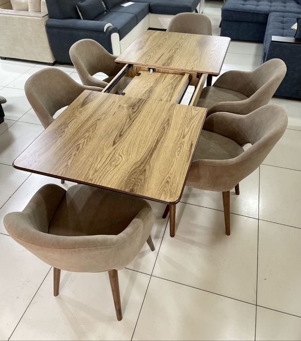 Комплект набор стола и стульев в современном стиле